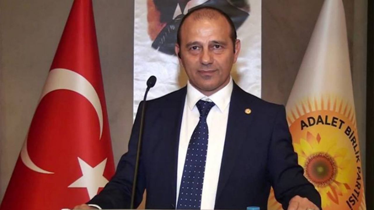 Adalet Birlik Partisi Başkanı İrfan Uzun, cumhurbaşkanı adaylığı başvurusu yaptı