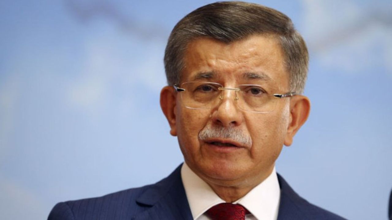 Ahmet Davutoğlu'ndan dikkat çeken Irak paylaşımı
