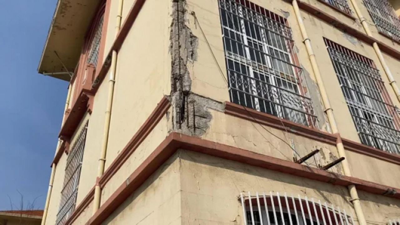 Cerahpaşa Tıp Fakültesi hastaneleri kapatıldı! 17 bina çürük çıktı
