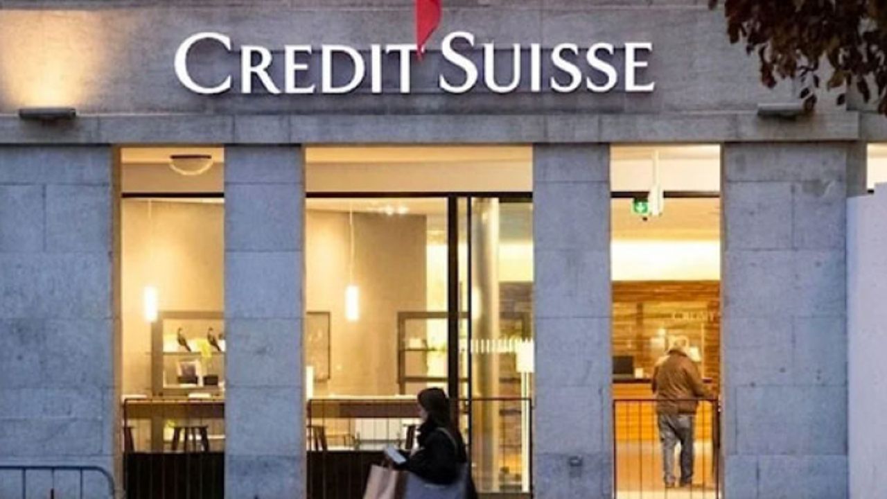 İsviçre Bankası Credit Suisse’in hisseleri çöktü