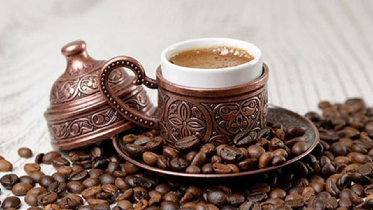 Kahve fiyatındaki küresel düşüş Türkiye'de fincana yansımadı
