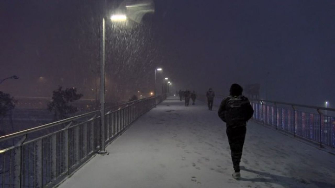 Meteoroloji’den Ankara ve İstanbul dahil 24 il için kar yağışı uyarısı