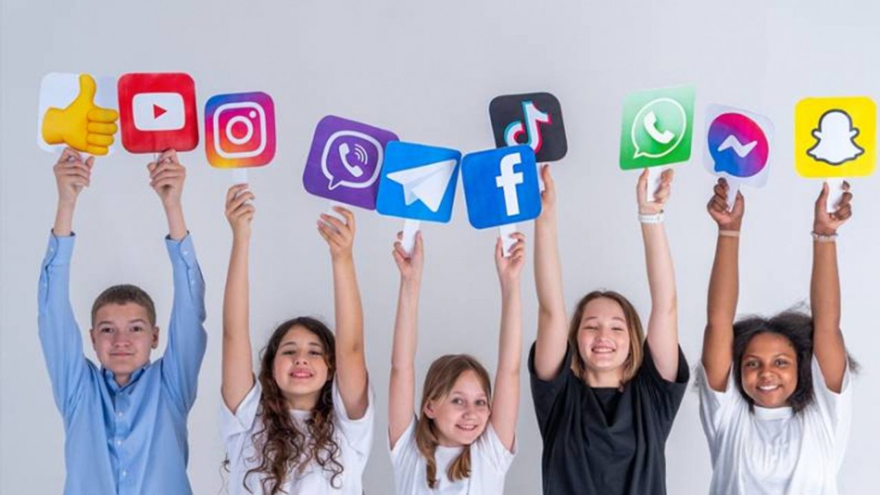 Sosyal medya 2022'de 7 milyon kullanıcı kaybetti