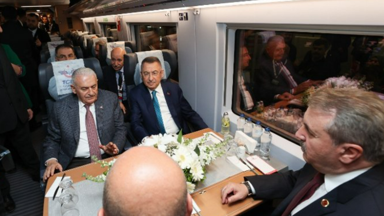 Ankara Sivas Hızlı Treni ilk seferi için yola çıktı