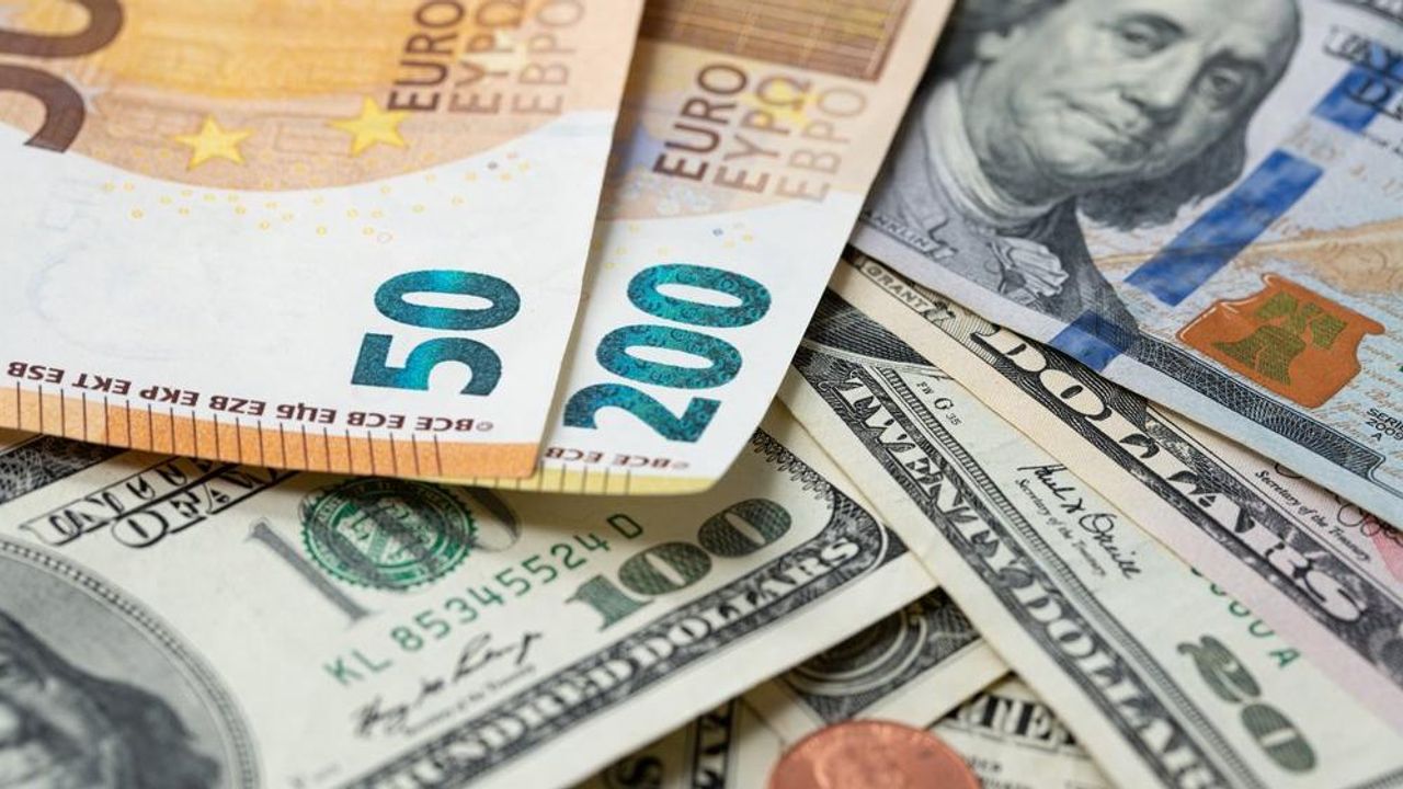 Dolar ve euro haftaya rekorla başladı! Dolar kaç TL?