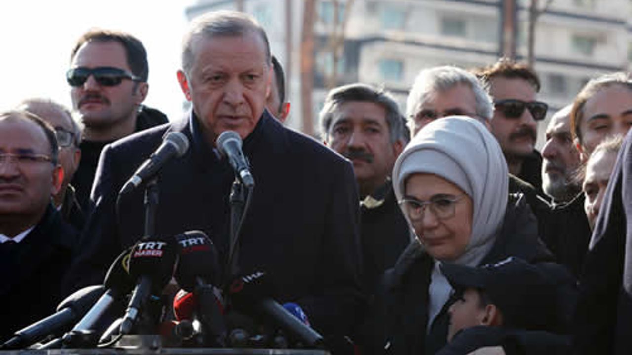Erdoğan açıkladı! Deprem konutları teslim tarihi belli oldu