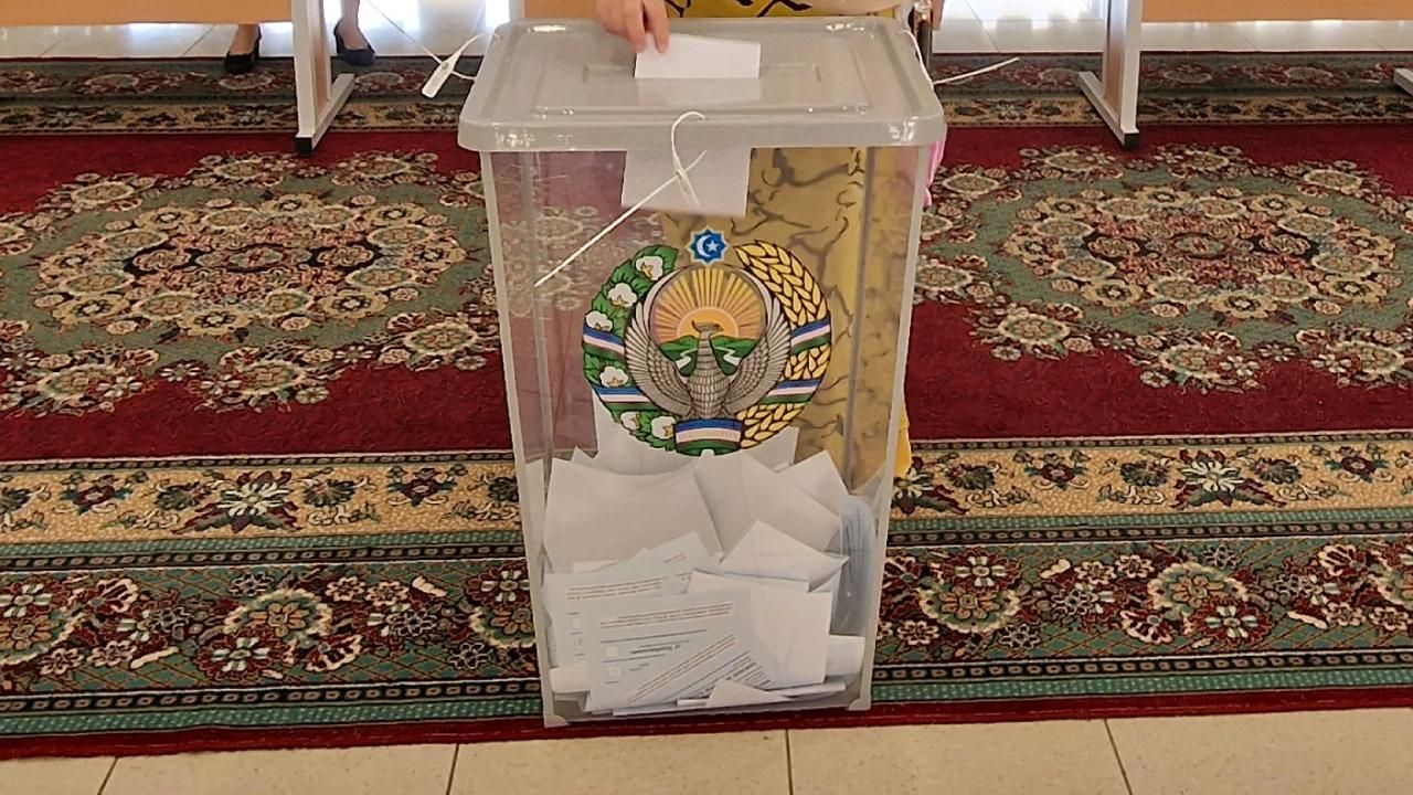 Özbekistan'da cumhurbaşkanı erken seçimi için oy kullanma işlemi bugün başladı!