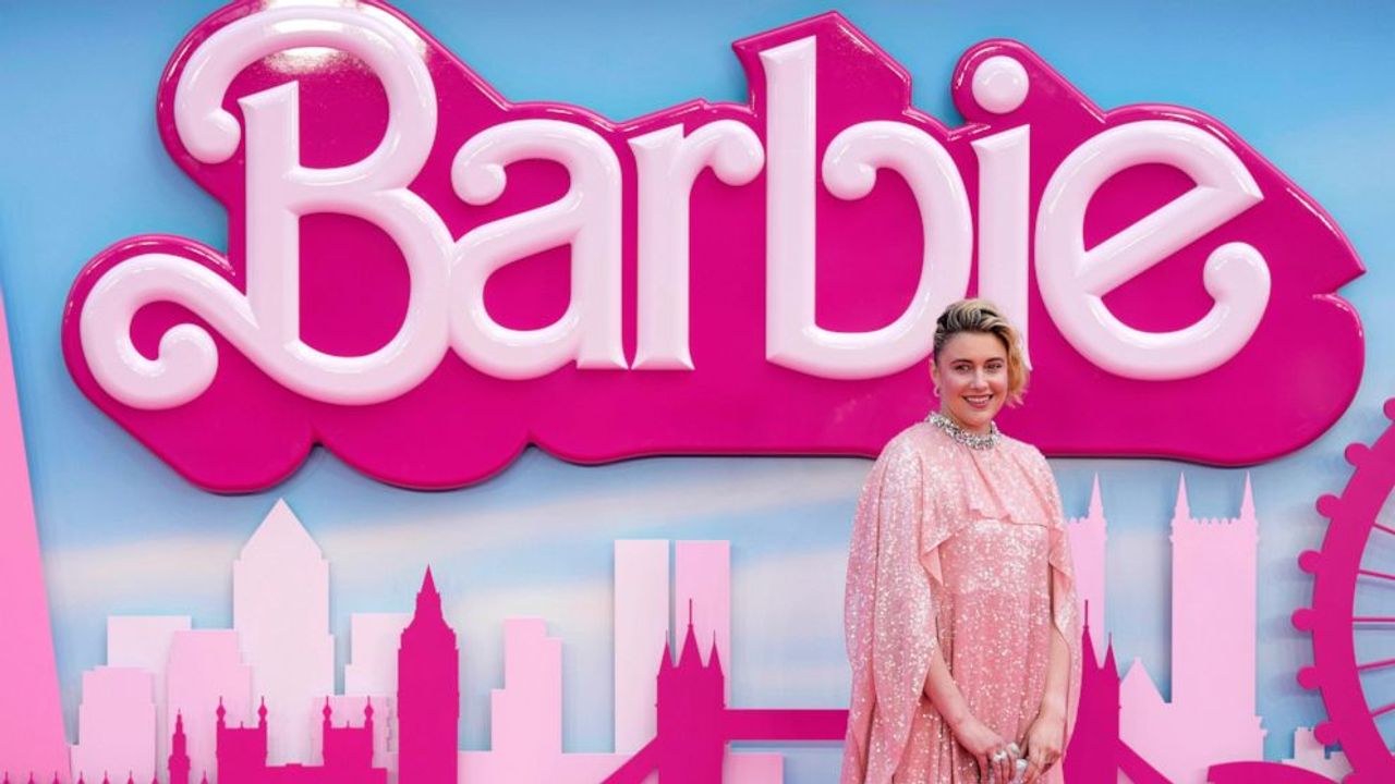 'Barbie'den bir rekor daha! Kadın yönetmen rekoru kırıldı