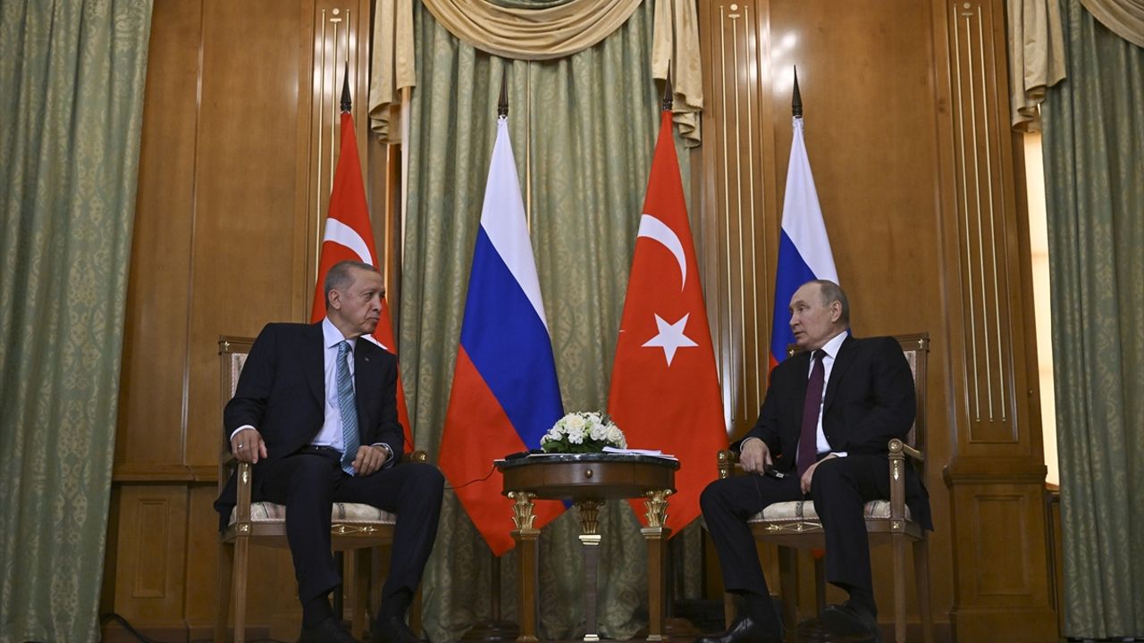 Dünyanın beklediği Putin- Cumhurbaşkanı Erdoğan görüşmesi yapıldı: Görüşme öncesi önemli açıklamalar...