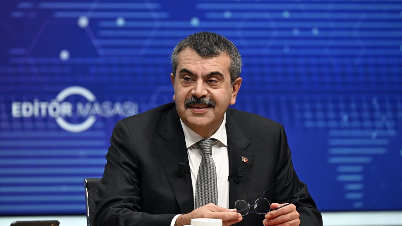 Cumhurbaşkanı Erdoğan başka demişti, MEB Bakanı Yusuf Tekin başka dedi