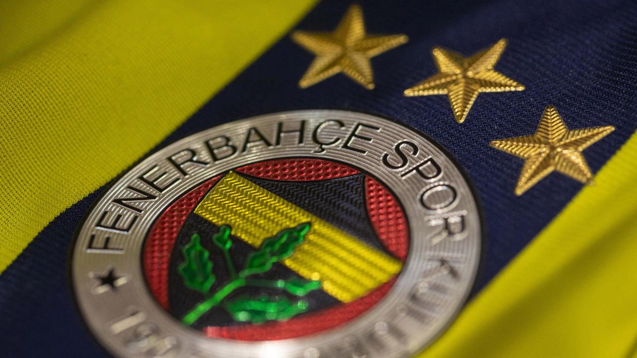 Fenerbahçe Konferans Ligi kadrosunu duyurdu!