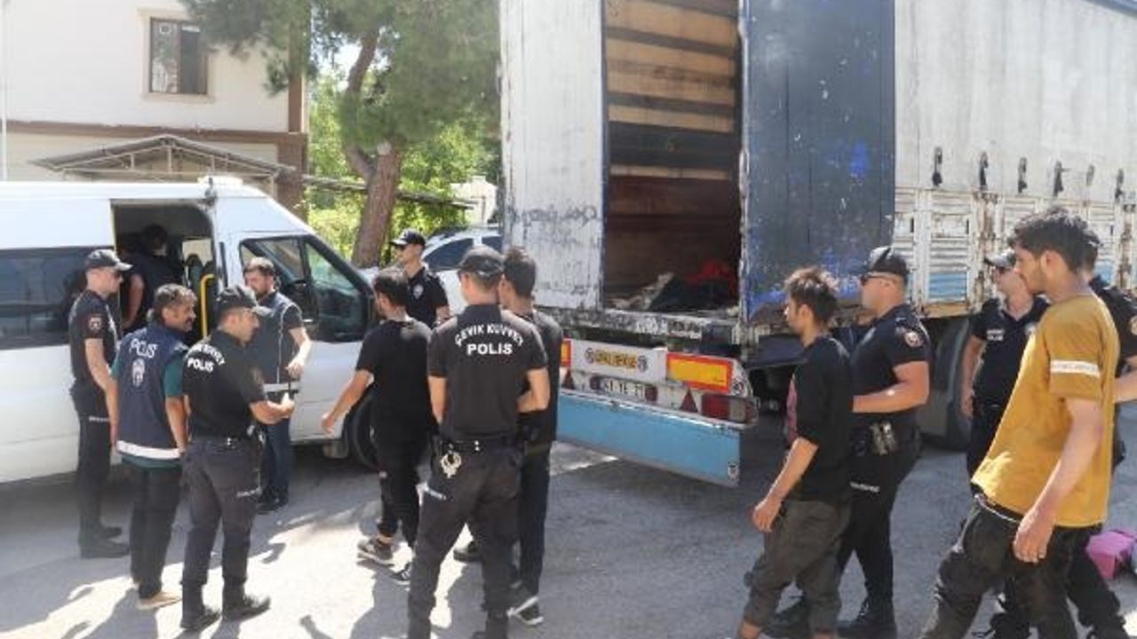 Kaçak göçmenler Amasya'ya gelirken yakalandı! Sürücü tutuklandı