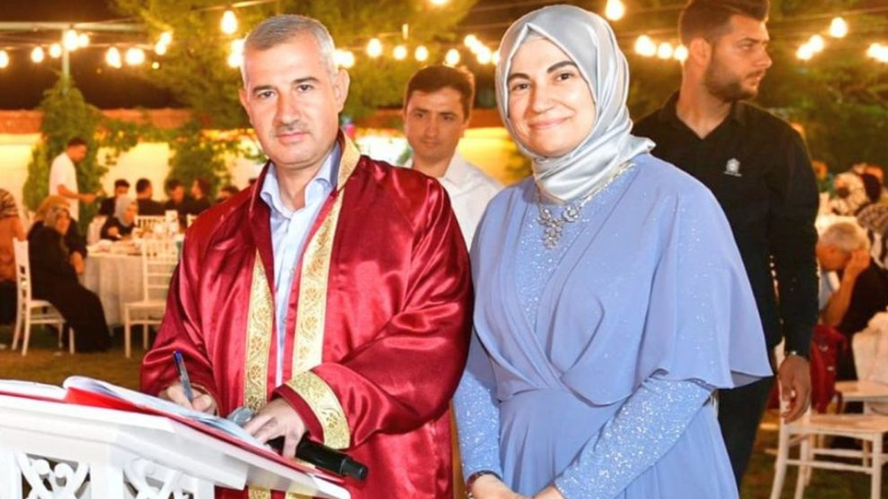 AK Parti'li belediye başkanından bir skandal daha: Eşini...