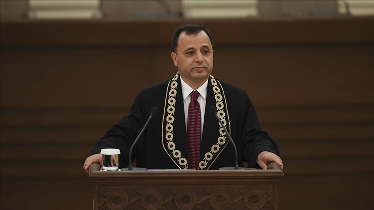 Anayasa Mahkemesi Başkanı Arslan: AYM kararına uyulmamasının hiçbir gerekçesi olamaz!