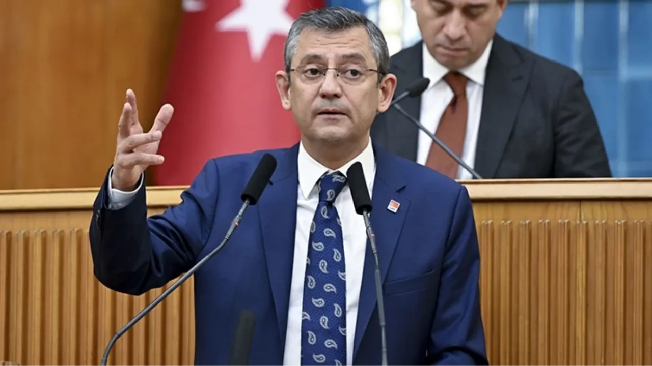 CHP lideri Özgür Özel'den emekliye yüzde 5 ek zam tepkisi!