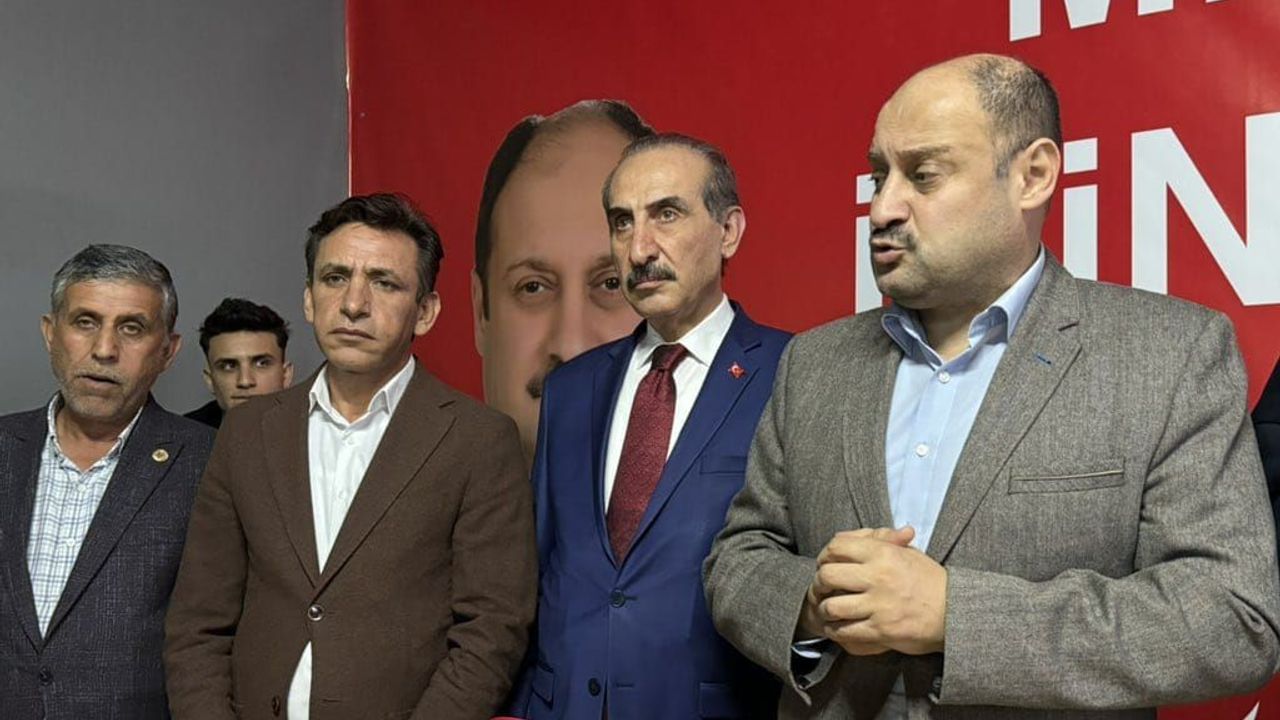 AK Partili belediye başkanı Yeniden Refah Partisi’nden aday oldu!