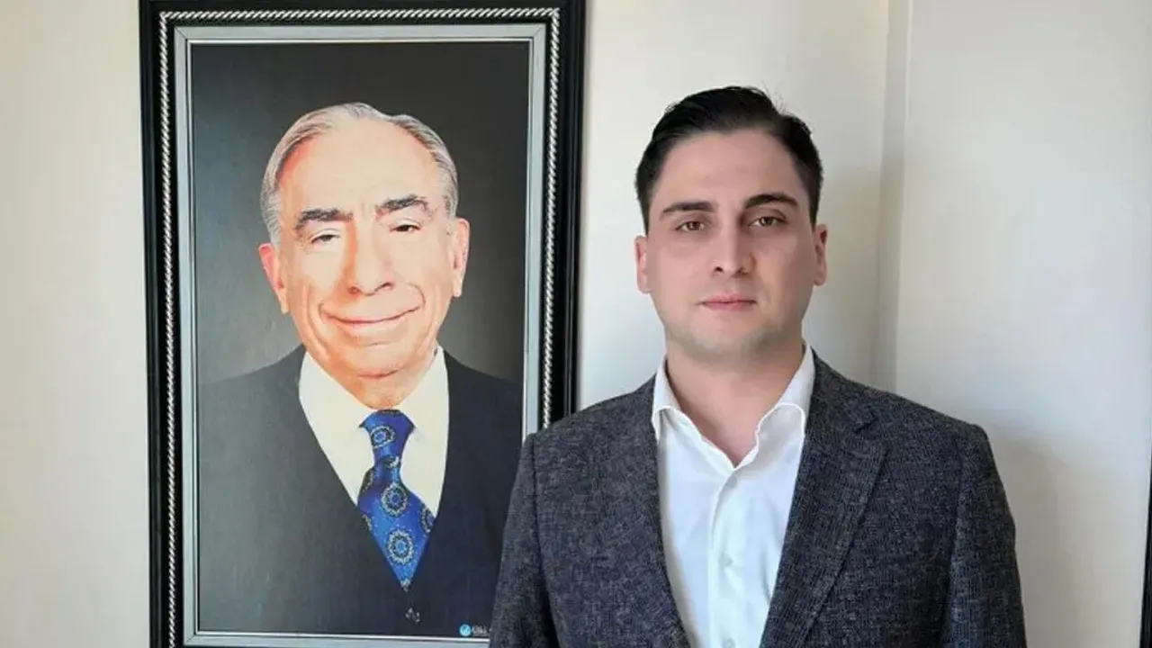 Zafer Partisi İzmir’de istifa depremi: Ülkü Ocakları Başkanı Kılıç, Ümit Özdağ’a “soytarı” diyerek seslendi!