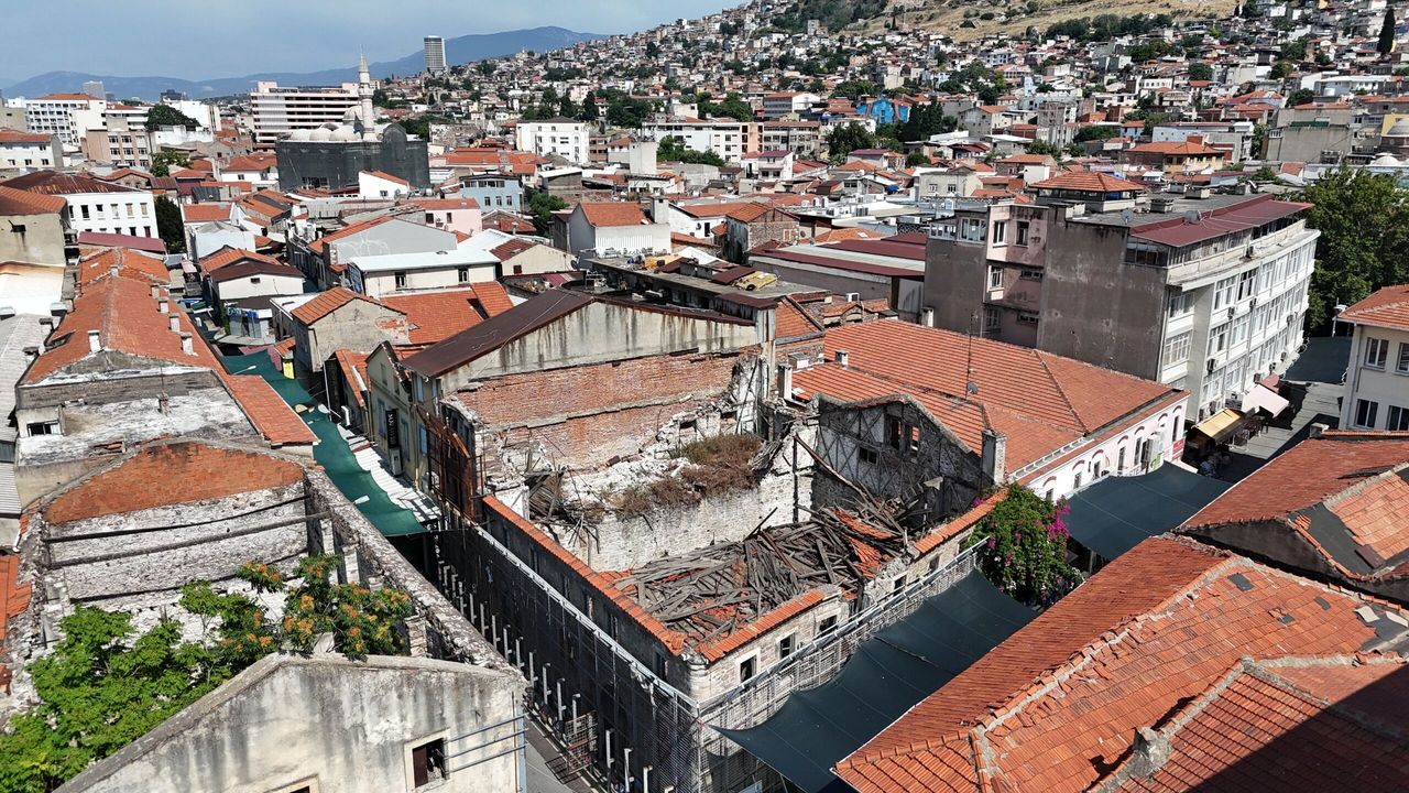 İzmir'de bir tarihi yapı daha ayağa kalkıyor: Sabun fabrikası yeni görünümüne kavuşacak!