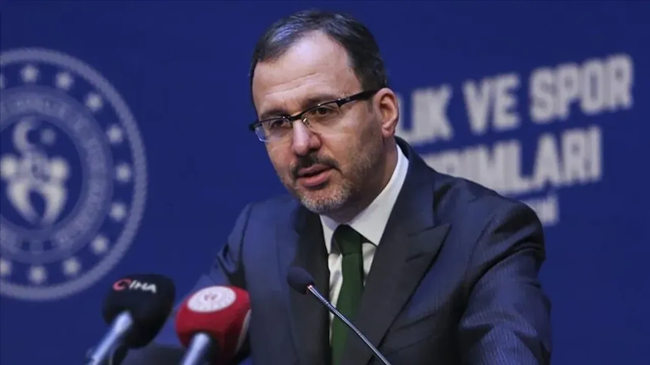 Kasapoğlu'ndan 'CHP' değerlendirmesi: "İç sorunlarının İzmirliye fatura edilmesine müsaade etmeyiz"