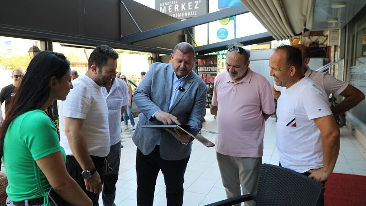 Başkan Çiçek'ten saha mesaisi: Sokak sokak dolaştı, talepleri dinledi