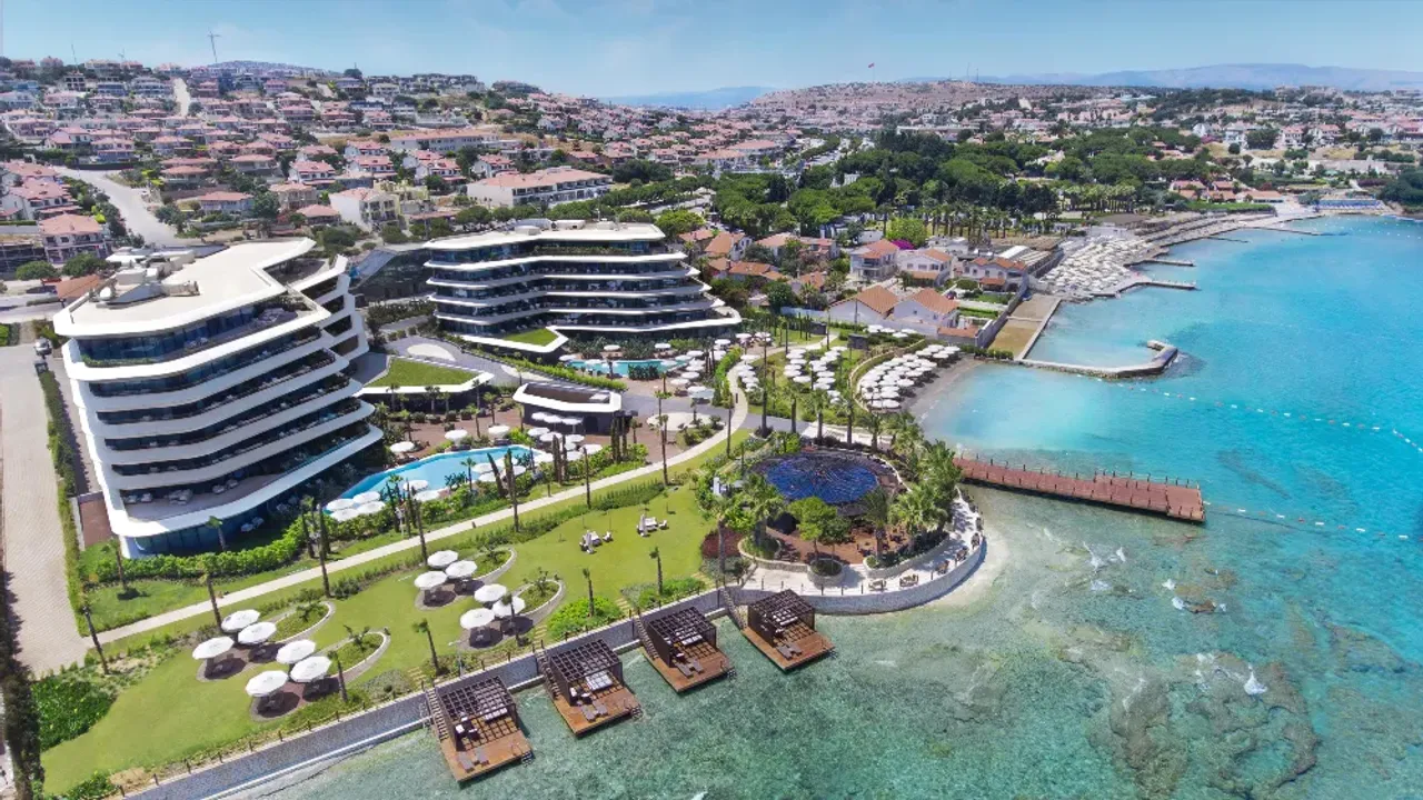 Çeşme’de Marriott Residence projesine tepki: Halkın kumsalı 54 kişinin bahçesi oldu