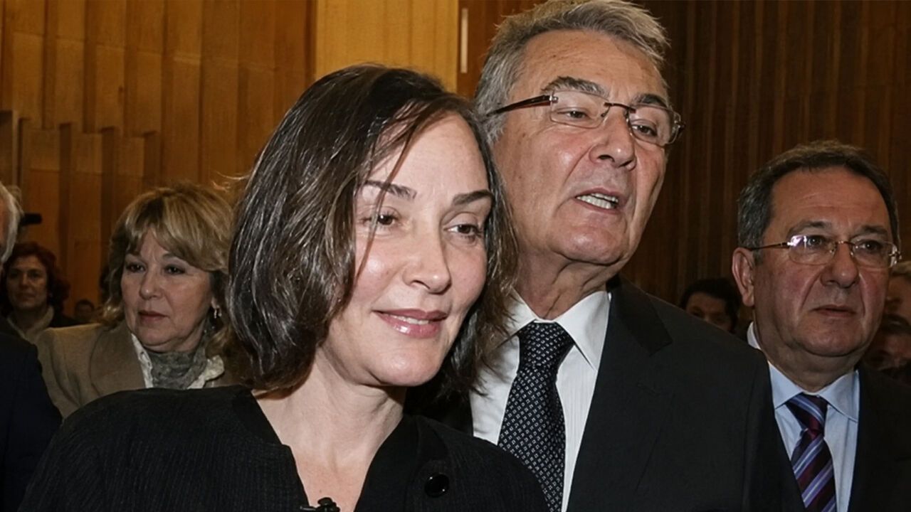 Deniz Baykal'ın eşi Olcay Baykal, 88 yaşında hayatını kaybetti
