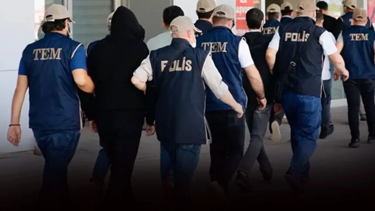 İzmir’in 10 yıllık FETÖ soruşturmalarının bilançosu açıklandı: 8 bin 883 kişi tutuklandı