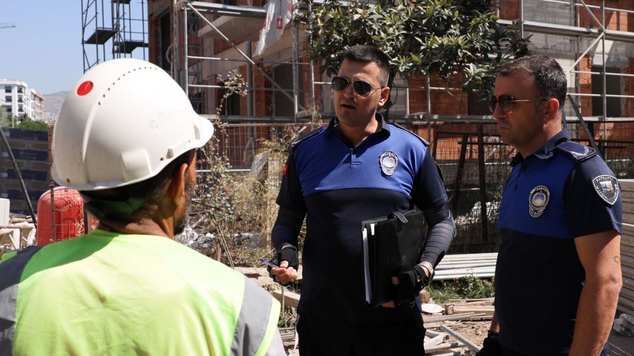 İzmir'deki inşaatlar mercek altında: Belediye ekipleri inceliyor, ceza kesiyor!