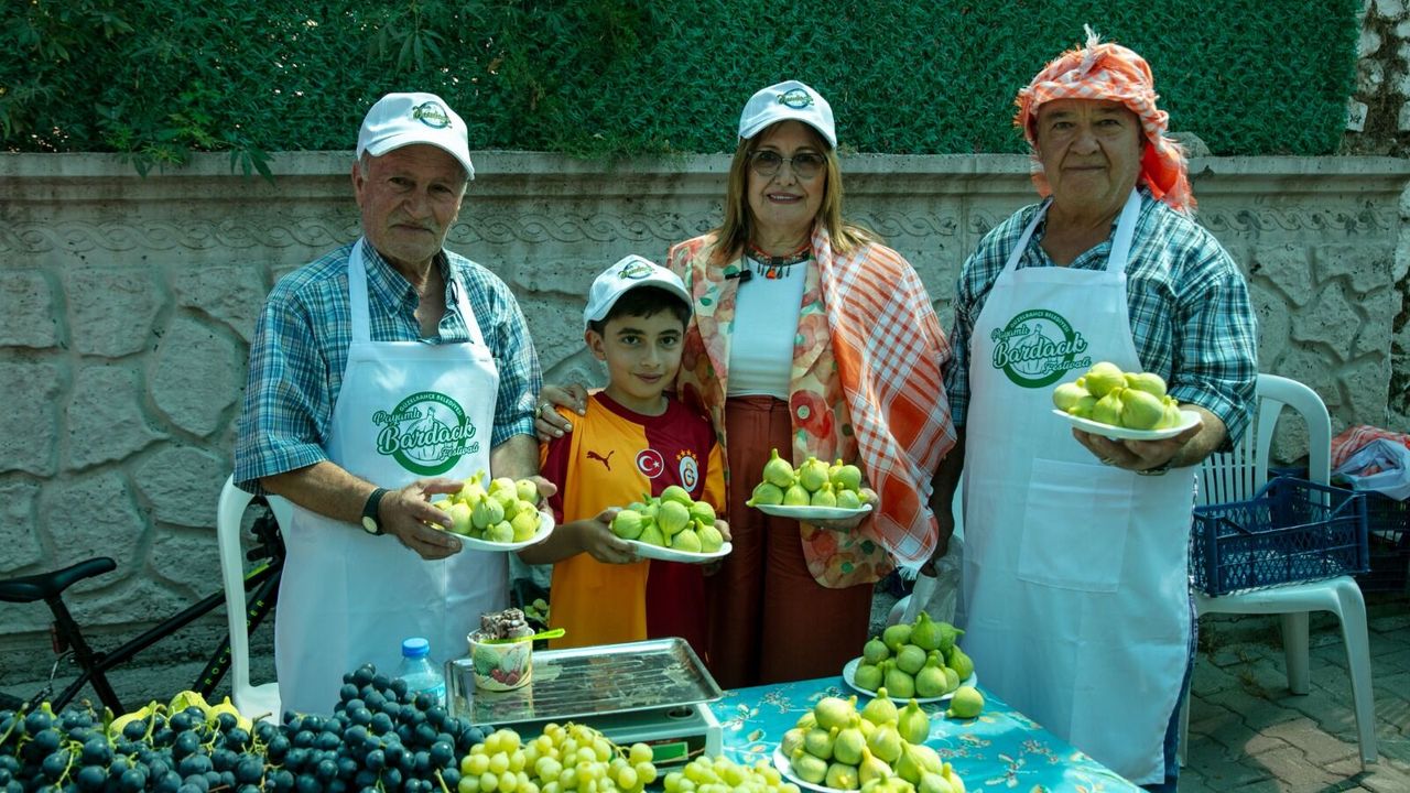Güzelbahçe'de festival heyecanı: En iyi bardacık seçildi