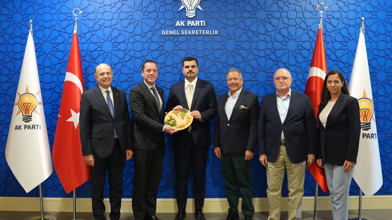 Kuru Meyve İhracatçıları 2 Milyar Dolarlık Hedef İçin Ankara'da Görüşmeler Yaptı