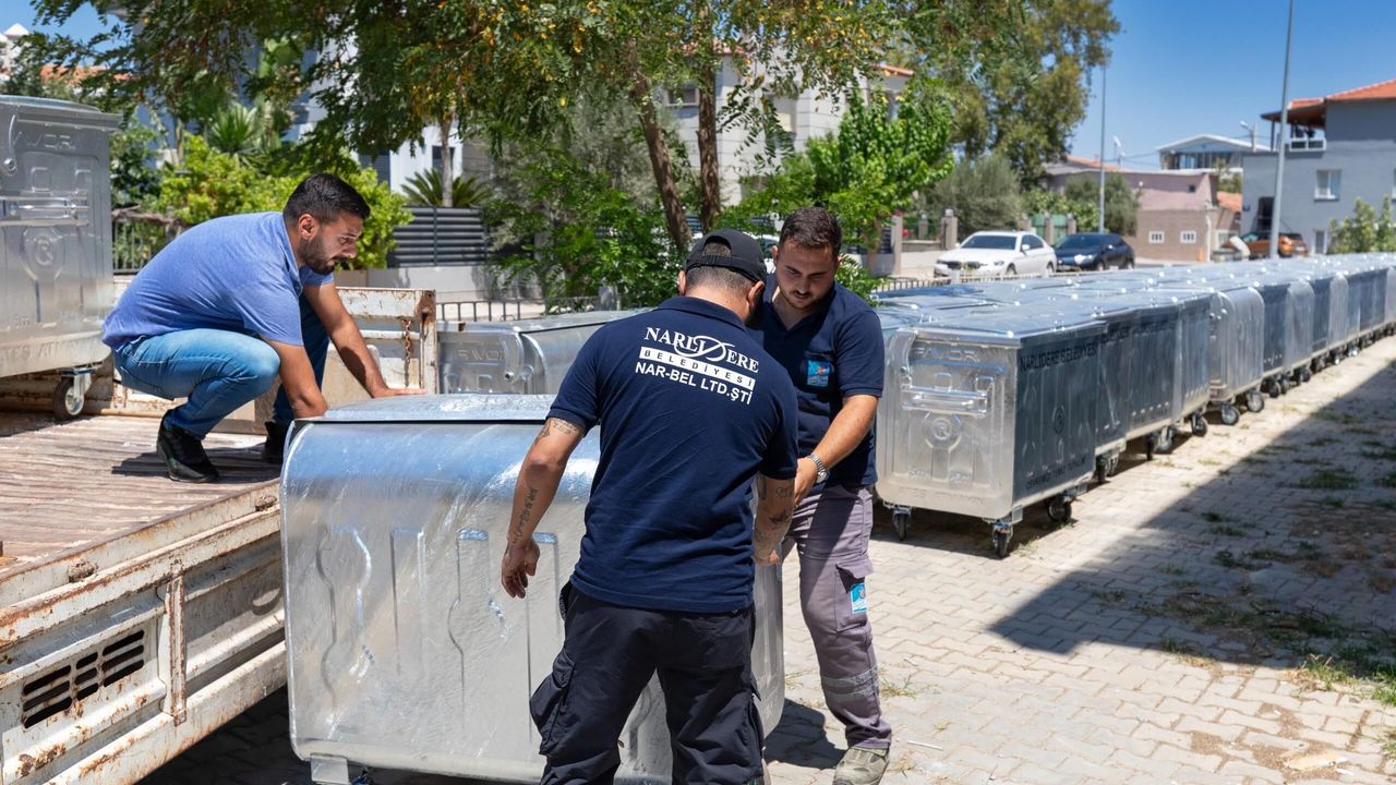 Narlıdere’de eskiyen çöp konteynerleri yenileriyle değiştiriliyor