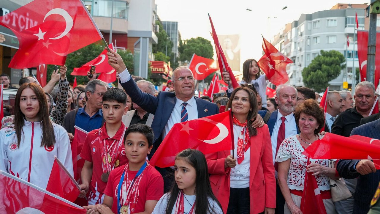 Gaziemir'de 30 Ağustos kutlamaları Işın Karaca konseriyle başlıyor