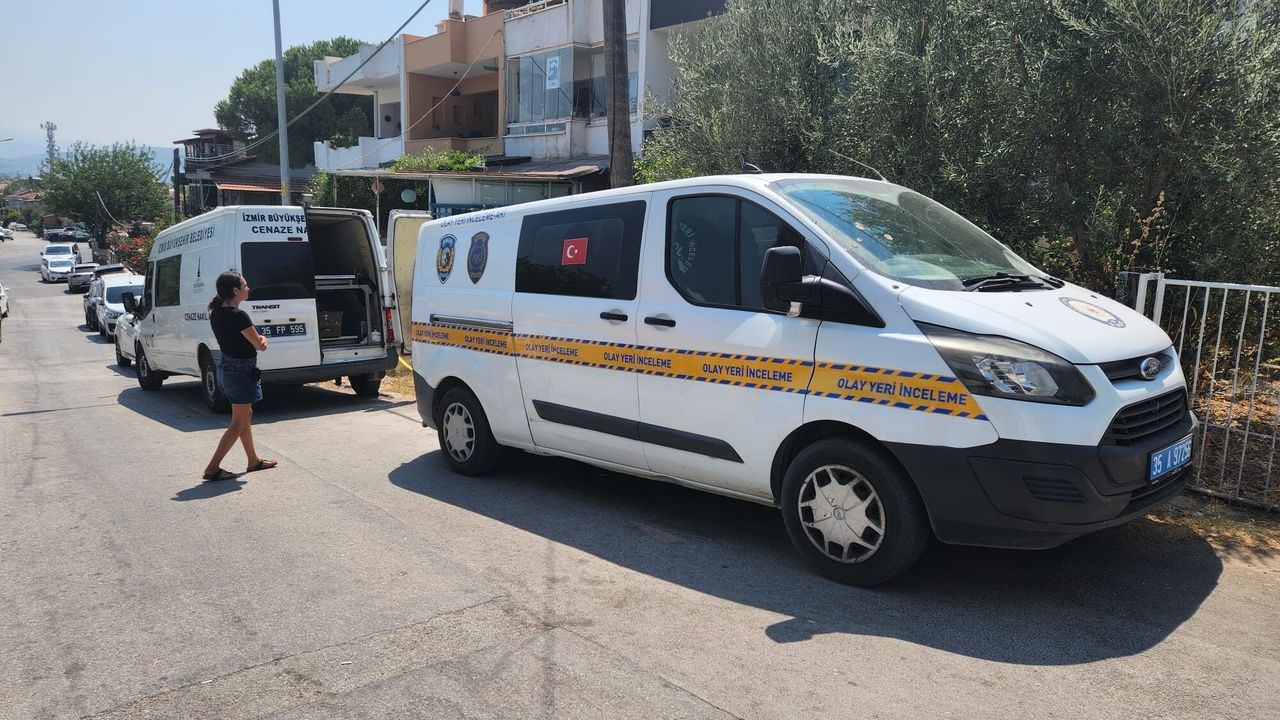 Urla'da korkunç olay: Anne ve lösemi hastası engelli oğlu evde ölü bulundu