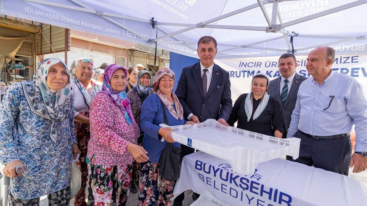 İzmir Büyükşehir Belediyesi'nden üreticiye kerevet desteği