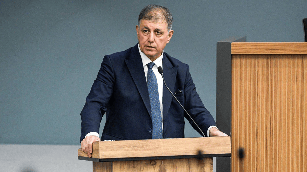 Cemil Tugay, Bakan Murat Kurum ile Fotoğrafı Hakkındaki Eleştirilere Yanıt Verdi