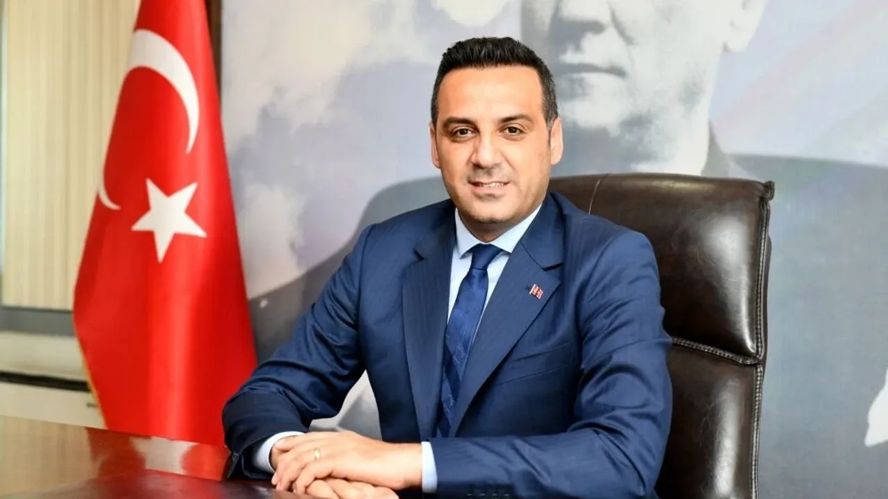 Çiğli Belediye Başkanı Yıldız’ın makam aracına silahlı saldırı