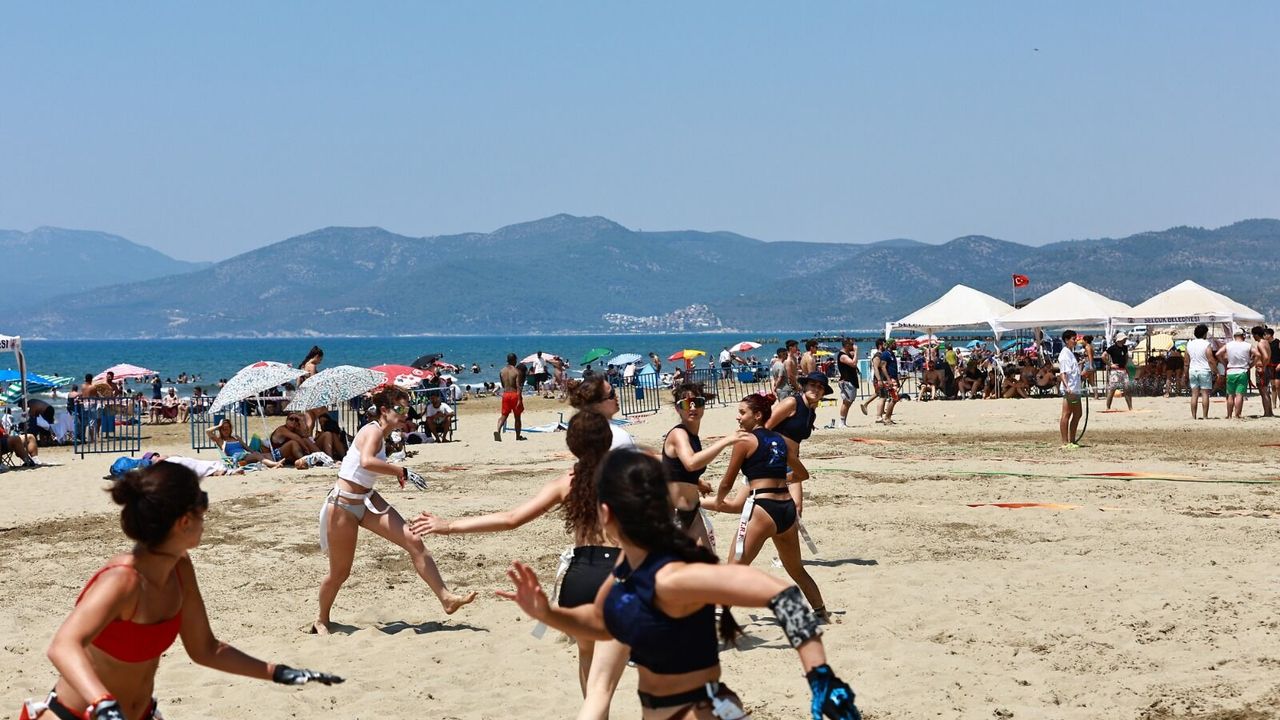 Pamucak’ta spor ve deniz buluştu: İzmir FF Cup tamamlandı