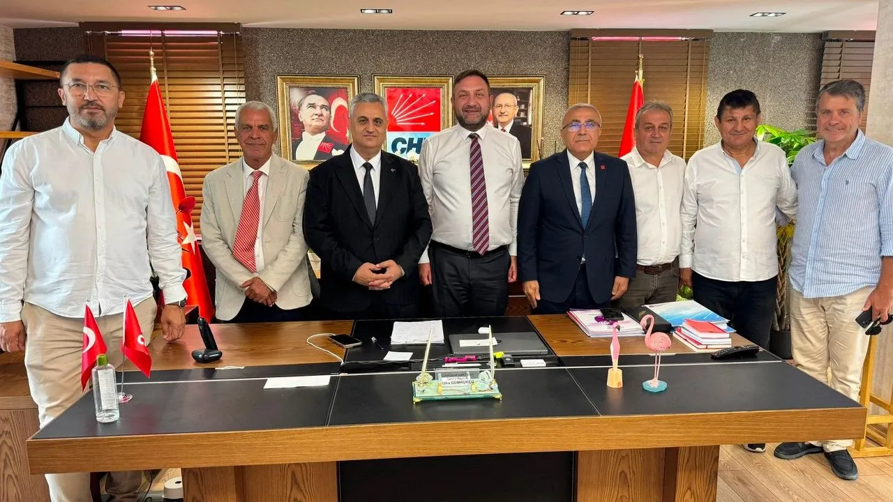 CHP İzmir’de atamalar sonrası ilk buluşma: Gümrükçü’den iktidar mesajı