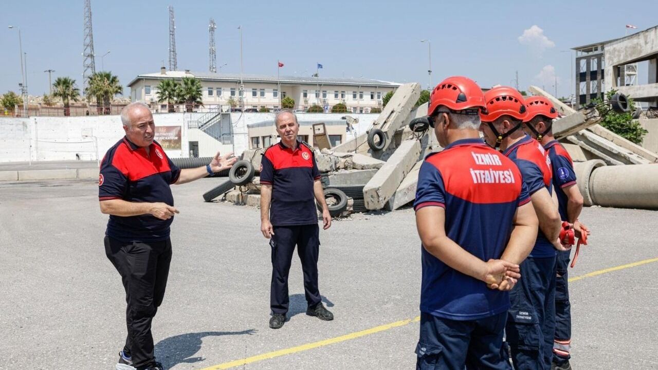 17 Ağustos’un unutulmayan tanıkları: İzmirli itfaiyeciler 27 yıl sonra o geceyi anlattı