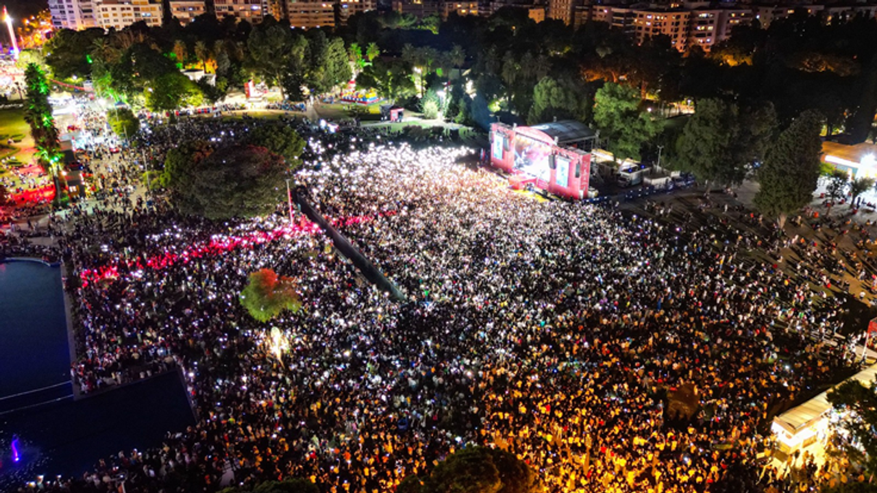İzmir Enternasyonal Fuarı’nda 8 sanatçı Çim Konserleri’nde sahne alacak