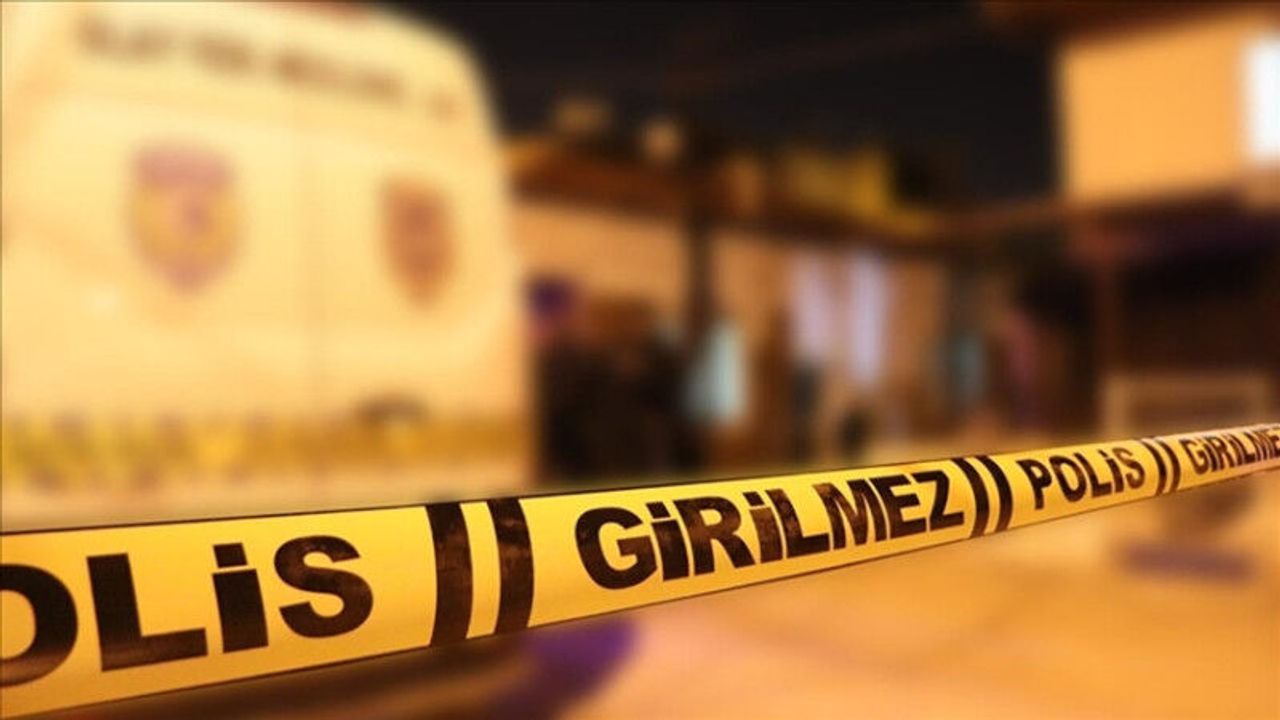 İzmir’de metruk binada yaralı bulunan kişi hastaneye kaldırıldı