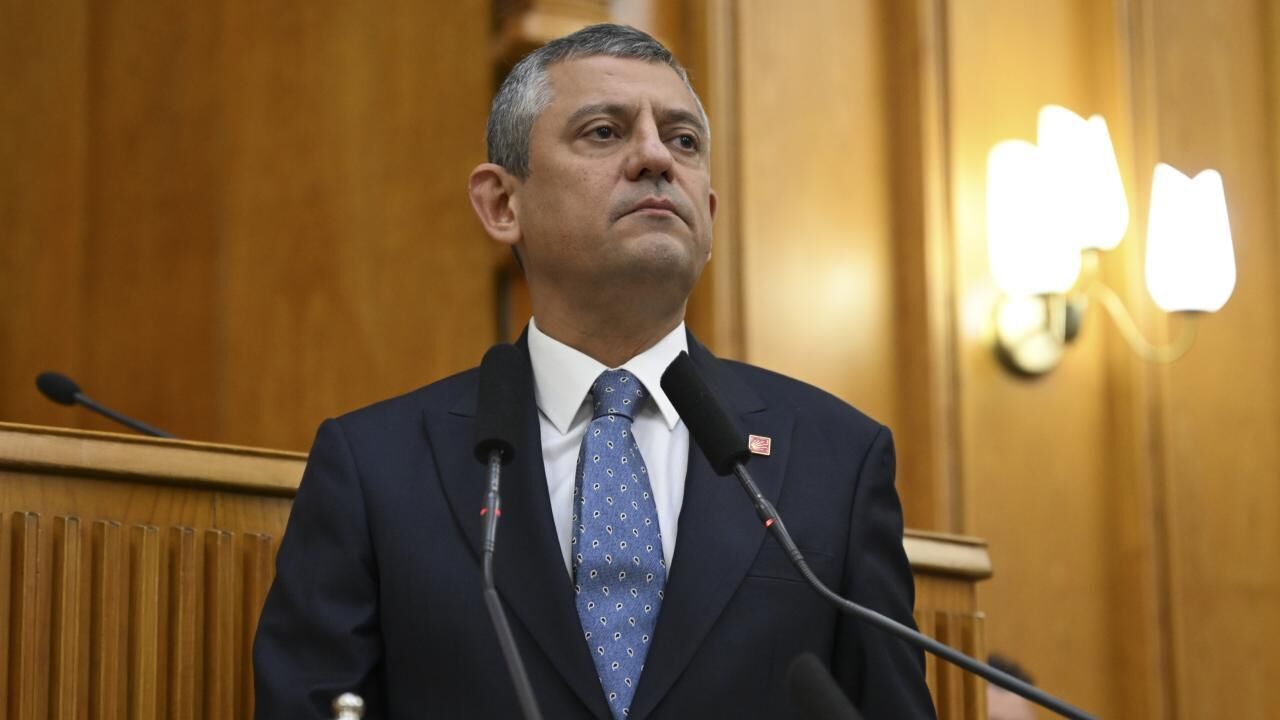 Özgür Özel’den İzmir’de cezaevi ziyareti