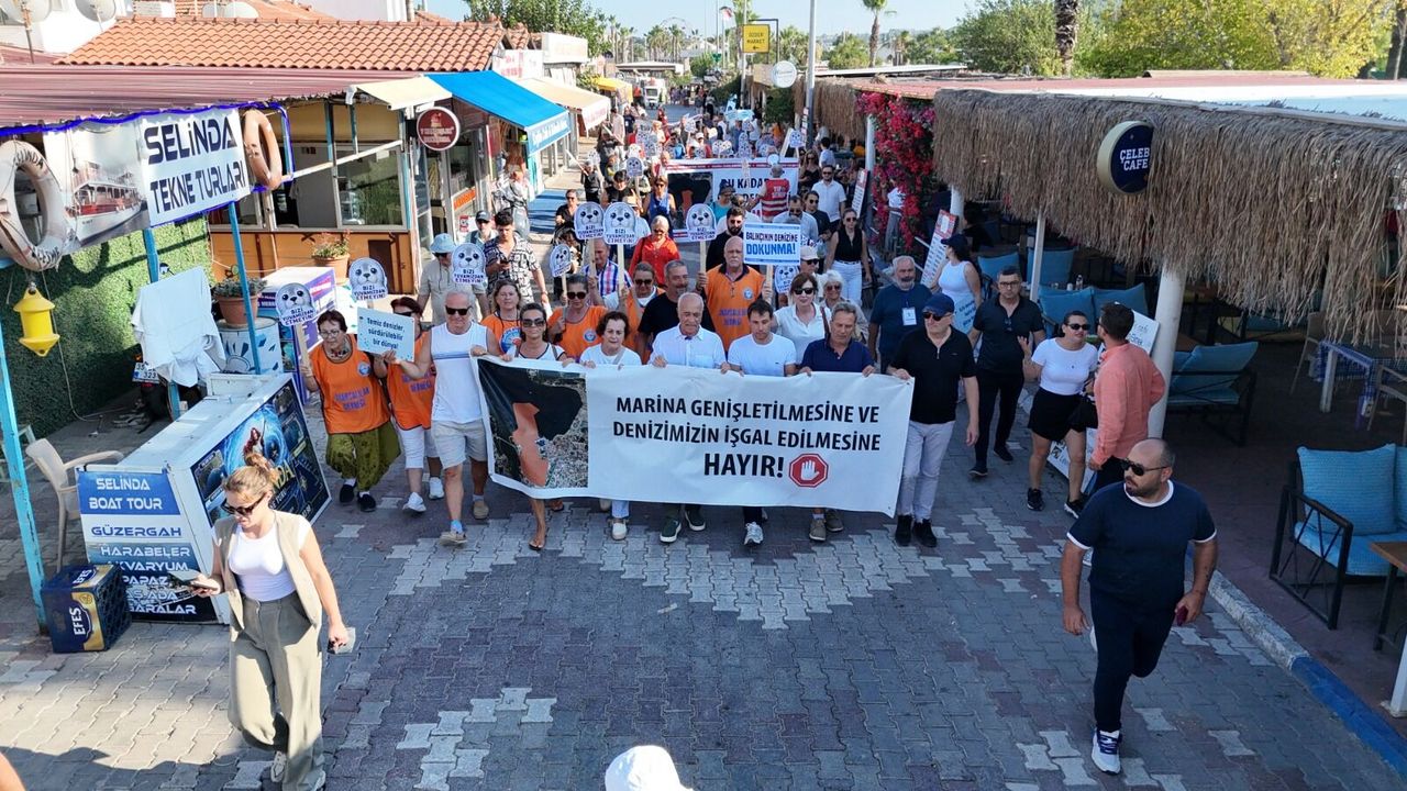 Sığacık’ta marina planına itiraz: “Bu kıyıları teslim etmeyeceğiz”