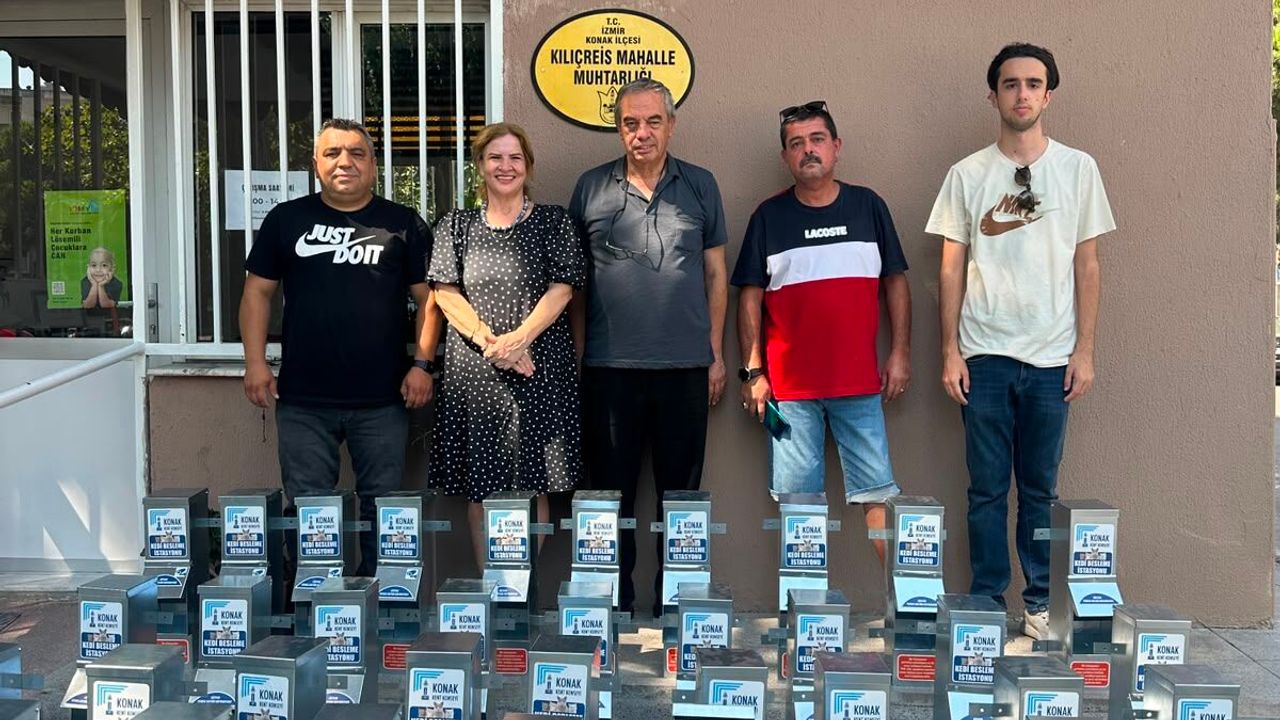 Konak’ta sokak kedileri için dayanışma: Kılıç Reis Mahallesi’nde besleme istasyonları hizmette