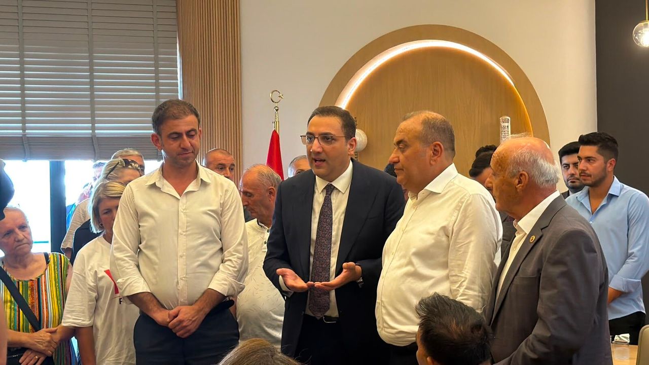 Balçova’da siyasi buluşma: CHP ve YENİ Parti bir arada!