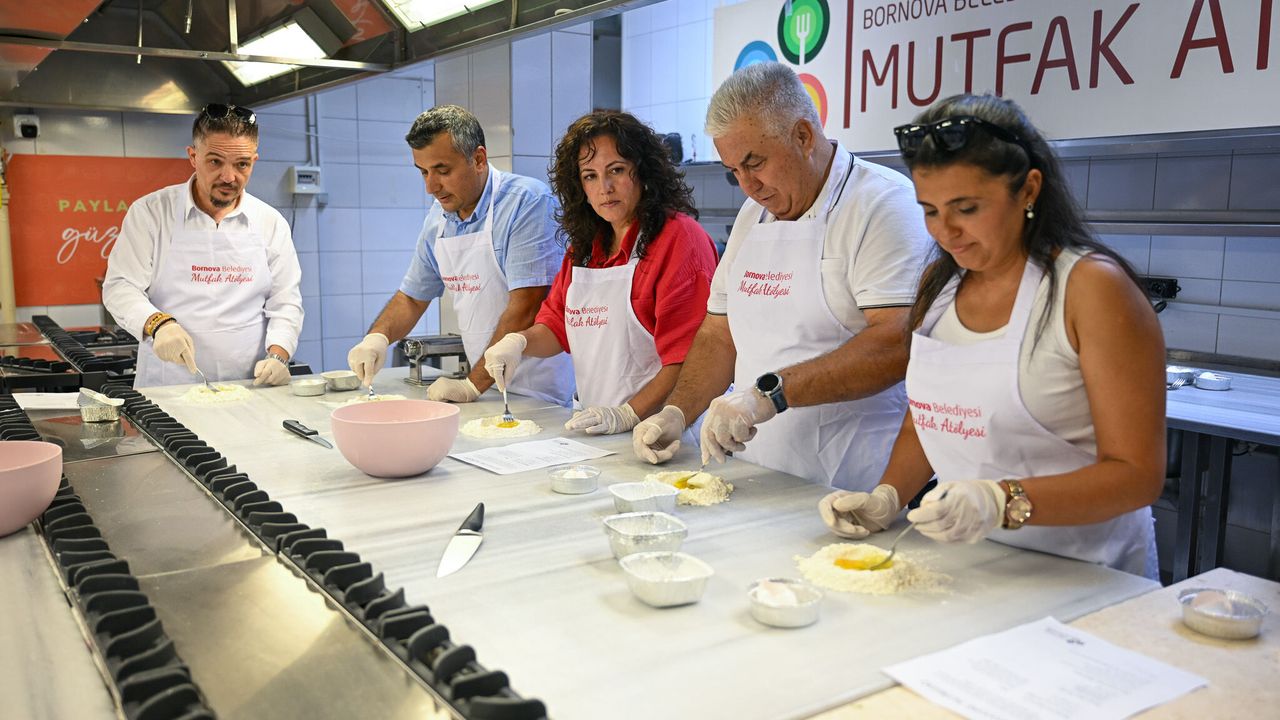 Muhtarlar mutfağa girdi: Bornova’da renkli buluşma