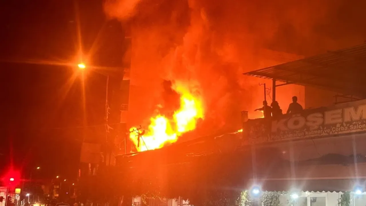 İzmir Ödemiş'te ekmek fırınında yangın çıktı