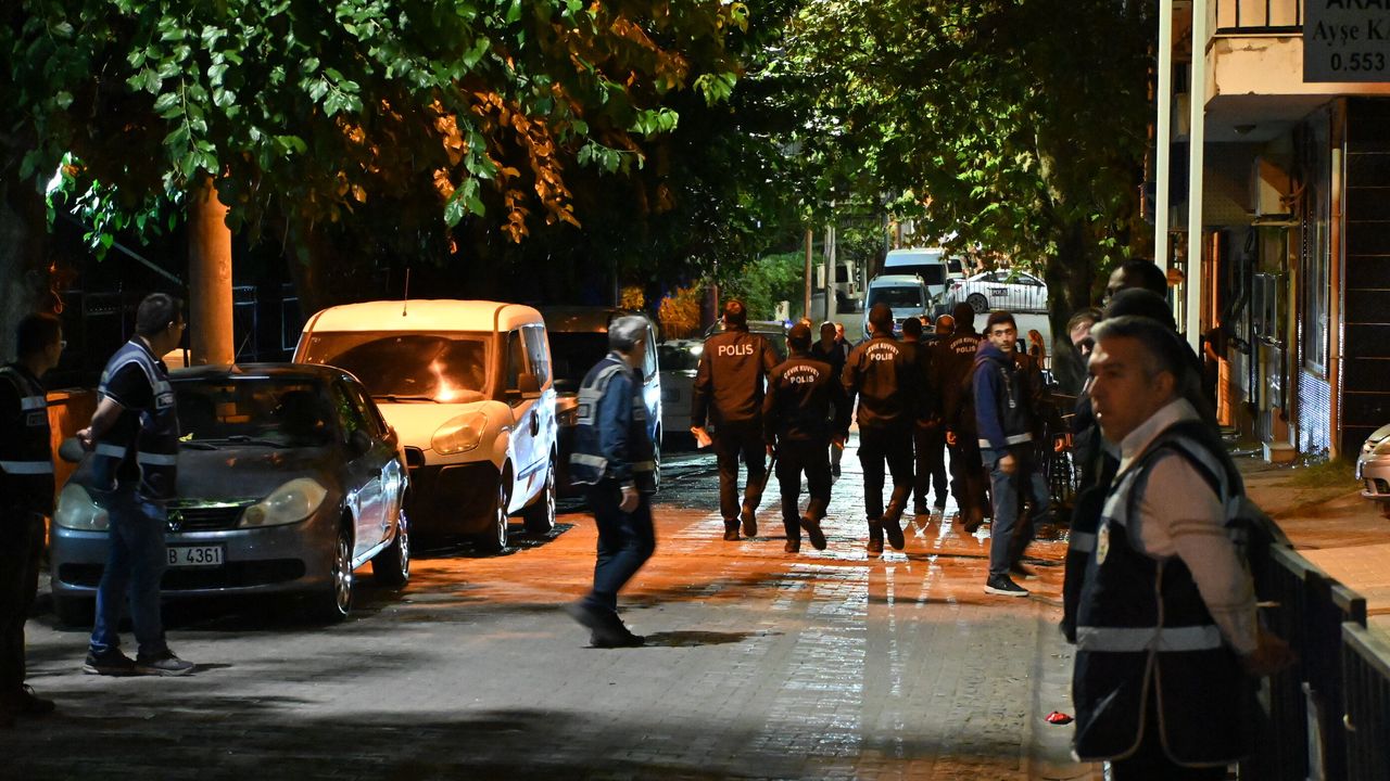 Manisa'da okul yakınındaki saldırı: Şüpheliler adliyeye sevk edildi
