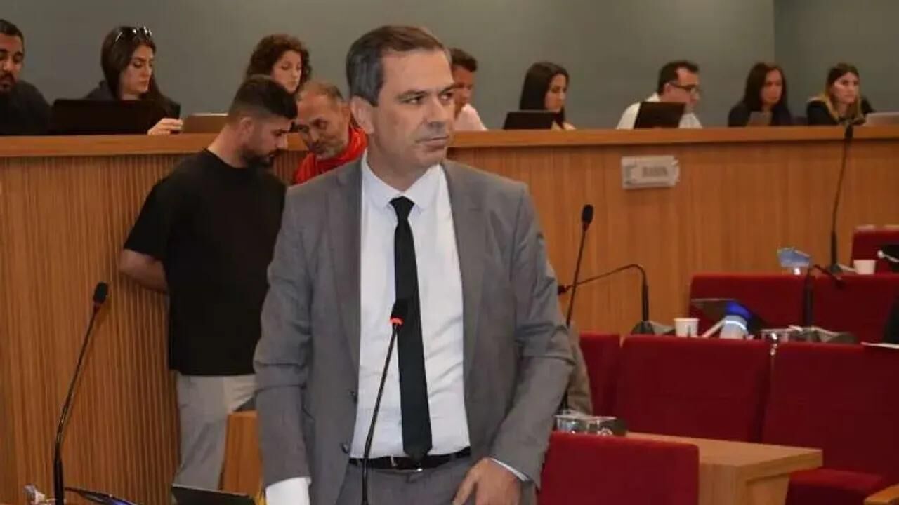 MHP’li Altınkeser gündeme getirdi: Atatürk maskı ve Şehitler Parkı bakımsız kaldı