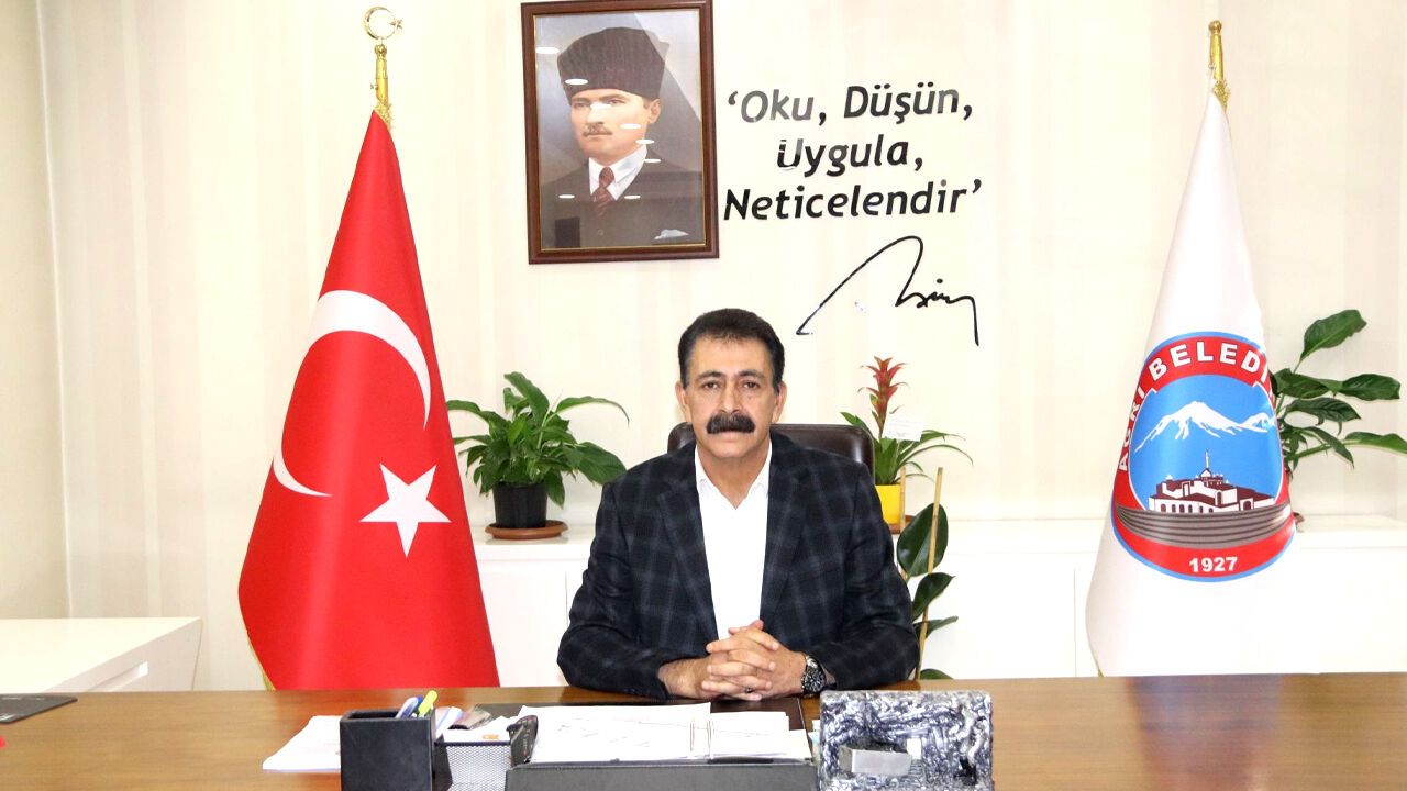 Ağrı Belediye Eş Başkanı Mehmet Akkuş, kanser hastalığı nedeniyle vefat etti